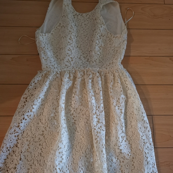 Zara buttercup yellow guipure lace dress spring wedding shower 0 2 xs - Picture 2 of 2